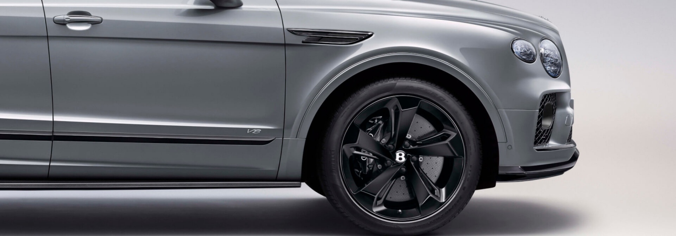 DRAMATIC STYLE WITH BLACKLINE SPECIFICATION