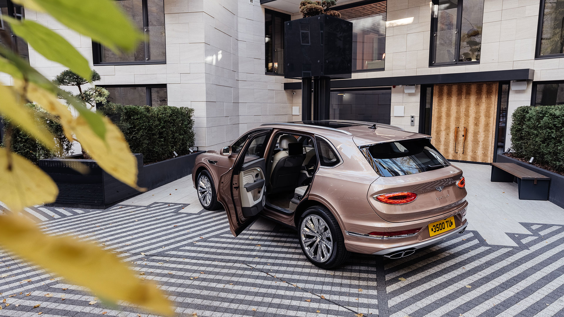 BENTAYGA EWB