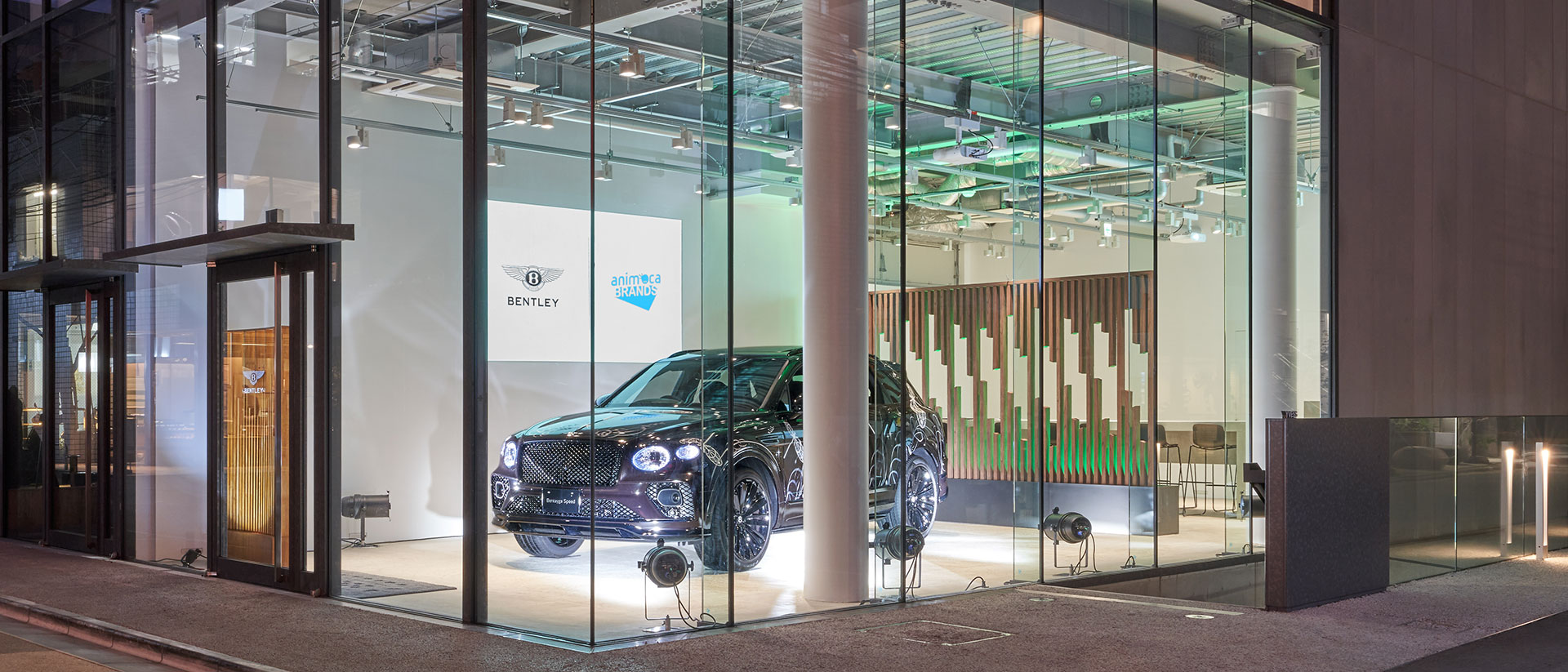 BENTLEY EXTRAORDINARY POP-UP in TOKYO